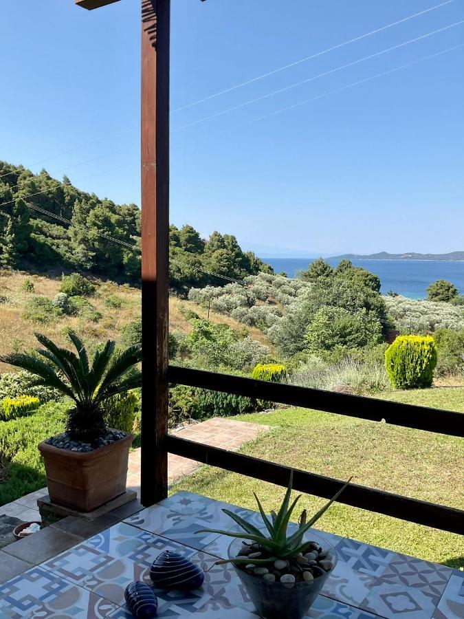 Вилла Stonehouse & Casa Al Sole E Al Mare Неа-Рода Экстерьер фото